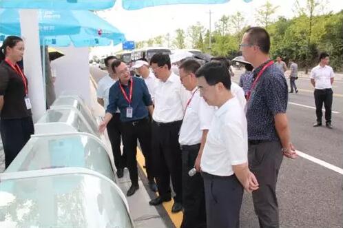 J9九游会AG真人官网大健康医药产业园迎来贵阳市半年经济工作会现场观摩组4.jpg